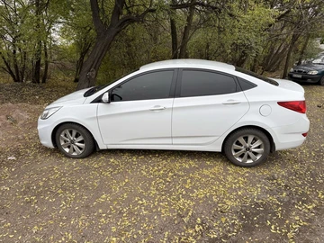 Авто Hyundai Accent 2018 № 8203959