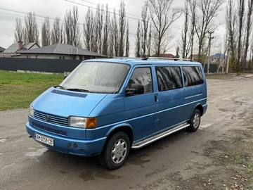 Авто Volkswagen Transporter 1995 № 8204079