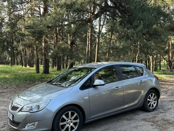 Авто Opel Astra 2011 № 8204082