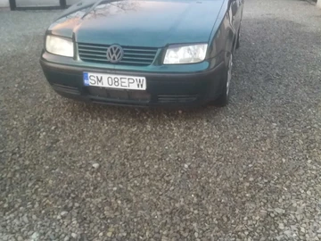 Авто Volkswagen Bora 1999 № 8204100