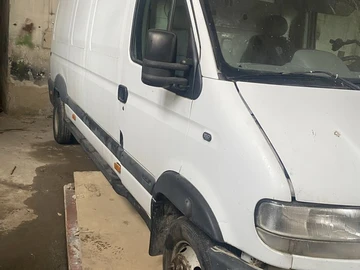 Авто Renault Master 2003 № 8204102