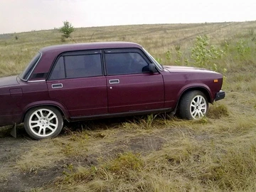 Авто ВАЗ 2107 2003 № 8204224