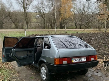 Авто ВАЗ 2109 1989 № 8204254