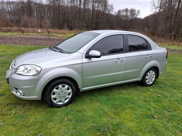 Авто Chevrolet Aveo 2008 № 8204266