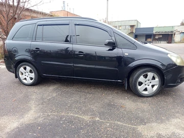 Авто Opel Zafira 2006 № 8204283