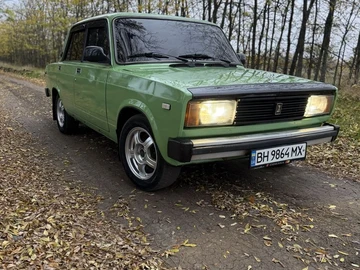 Авто ВАЗ 2105 1982 № 8204695