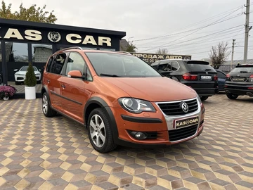 Авто Volkswagen Touran 2008 № 8204710