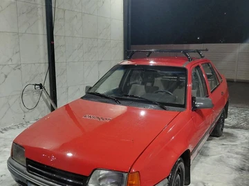 Авто Opel Kadett 1986 № 8204786