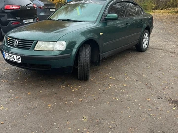 Авто Volkswagen Passat Sedan 1999 № 8204824