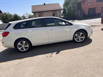 Авто Opel Astra 2011 № 8204972