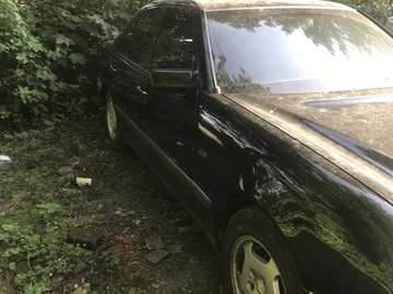 Авто Mercedes E Серия 1999 № 8205012