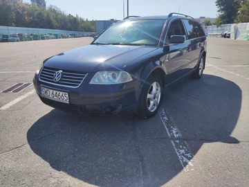 Авто Volkswagen Passat Variant 2002 № 8205163