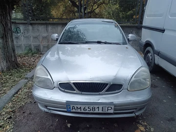 Авто Daewoo Nubira 2003 № 8205165