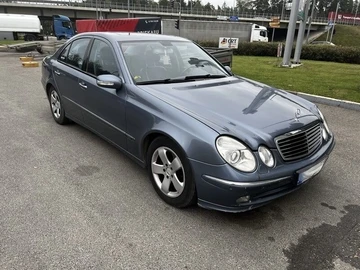 Авто Mercedes E Серия 2004 № 8205232