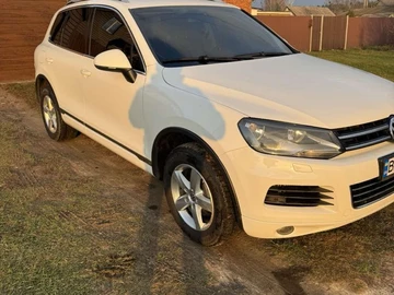 Авто Volkswagen Touareg 2012 № 8205270