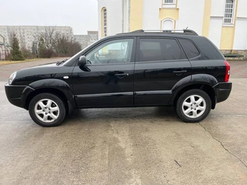 Авто Hyundai Tucson 2009 № 8205385
