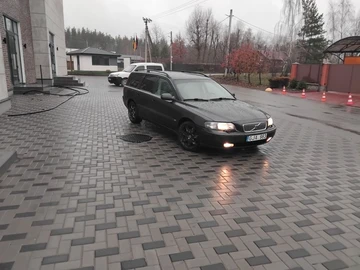 Авто Volvo V70 2001 № 8205390