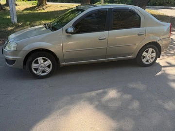Авто Renault Logan 2011 № 8205431