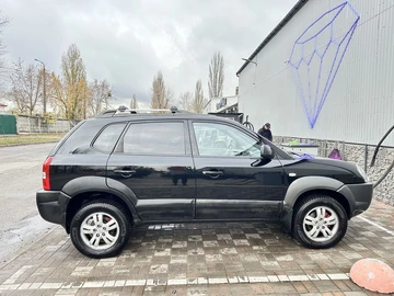 Авто Hyundai Tucson 2008 № 8205445
