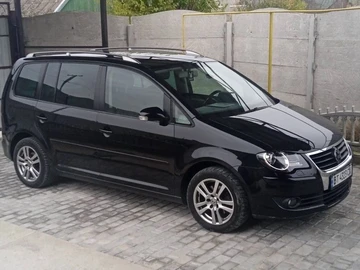 Авто Volkswagen Touran 2006 № 8205846