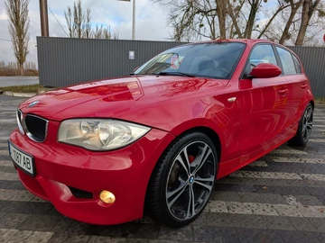 Авто BMW 1 Серия 2005 № 8205891