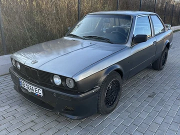 Авто BMW 3 Серия 1986 № 8206054