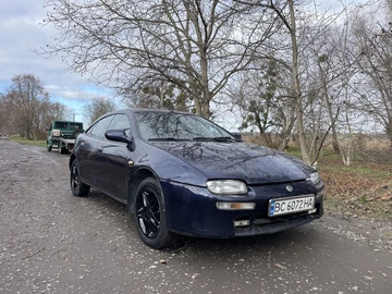 Авто Mazda 323 1996 № 8206063