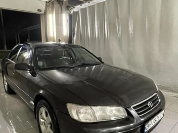 Авто Toyota Camry 2000 № 8206078