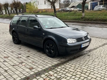 Авто Volkswagen Golf 2001 № 8206193