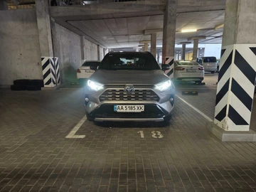 Авто Toyota Rav 4 2019 № 8206206