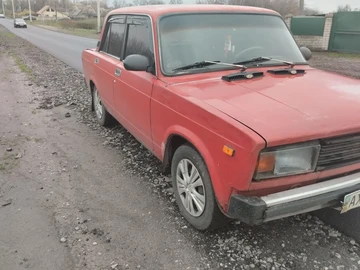 Авто ВАЗ 2105 1985 № 8206373