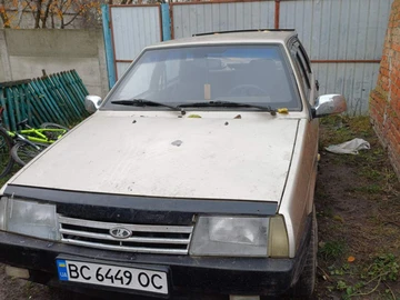 Авто ВАЗ 2109 1999 № 8206405