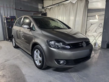 Авто Volkswagen Golf Plus 2011 № 8206431