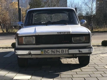 Авто ВАЗ 2105 1989 № 8206649