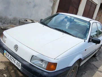 Авто Volkswagen Passat Sedan 1991 № 8206752