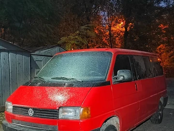Авто Volkswagen Transporter 1994 № 8206757