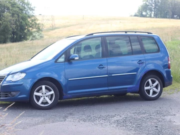 Авто Volkswagen Touran 2007 № 8206879