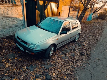 Авто Volkswagen Golf 1995 № 8207220