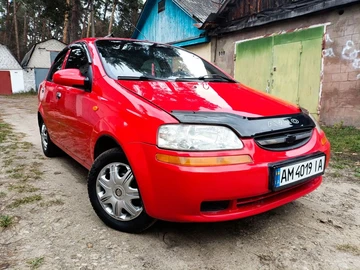 Авто Chevrolet Aveo 2004 № 8207226