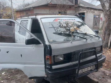 Авто Toyota Lite Ace 1990 № 8207230