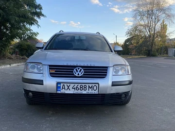 Авто Volkswagen Passat Hatchback 2001 № 8207254