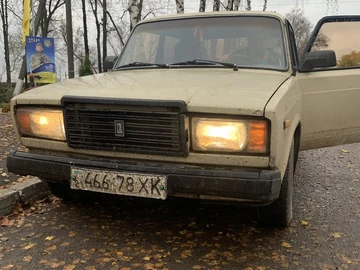 Авто ВАЗ 2107 2002 № 8207290