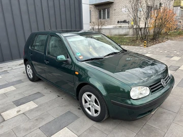 Авто Volkswagen Golf 1999 № 8207377