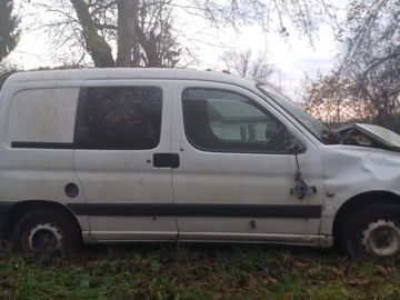 Авто Peugeot Partner 2006 № 8207428