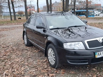 Авто Skoda Superb 2004 № 8207616