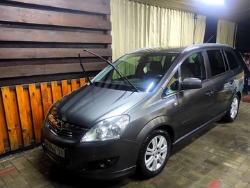 Авто Opel Zafira 2010 № 8207741