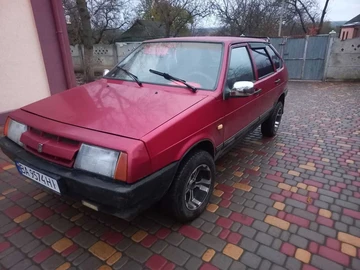 Авто ВАЗ 2109 1989 № 8207995