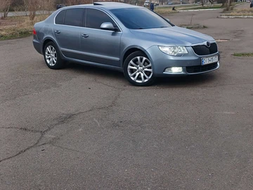 Авто Skoda Superb 2009 № 8208043