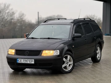 Авто Volkswagen Passat Variant 1999 № 8208044
