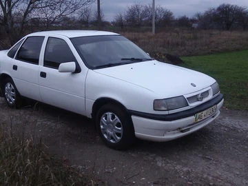 Авто Opel Vectra 1992 № 8208047